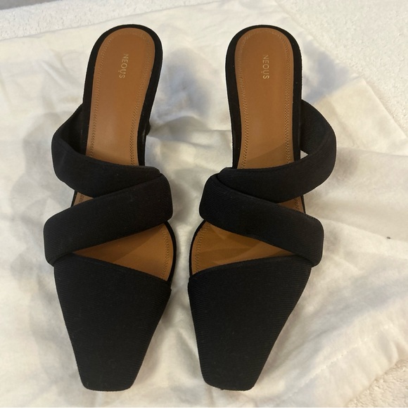 Neous Alpha recycled nylon mules in black 37 EU 6.5 US.  Made in Italy worn once - Picture 4 of 8